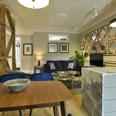 Apartment Arroios Brandneu By Interhome